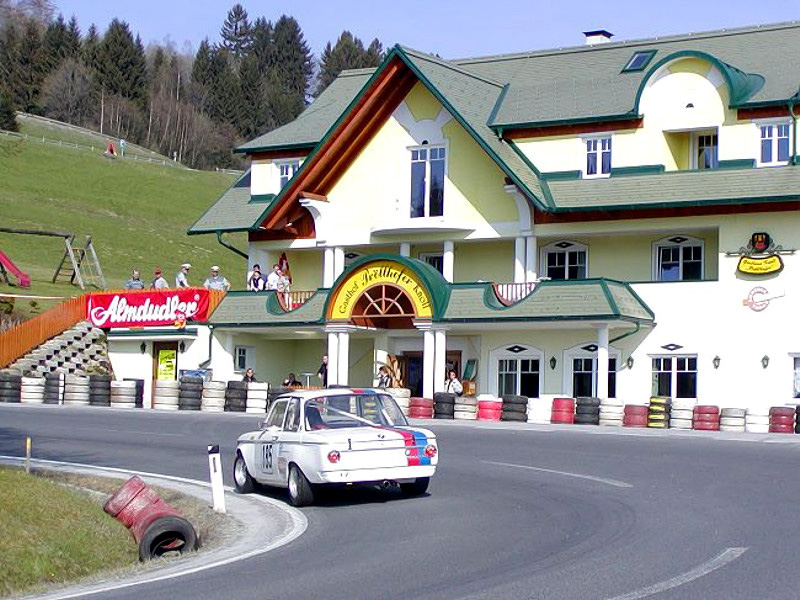 BMW%2002%20TI%20-%20Straka%204